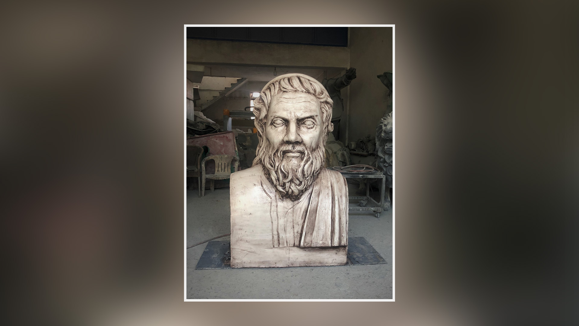 Apollon Anıt Büstü