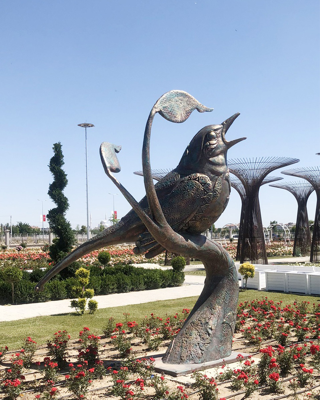 Bülbül Heykeli