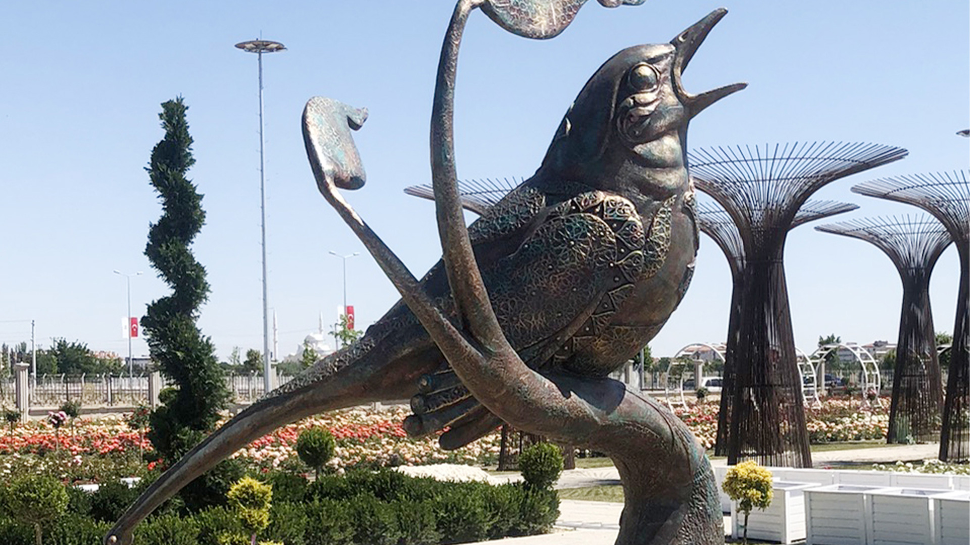 Bülbül Heykeli
