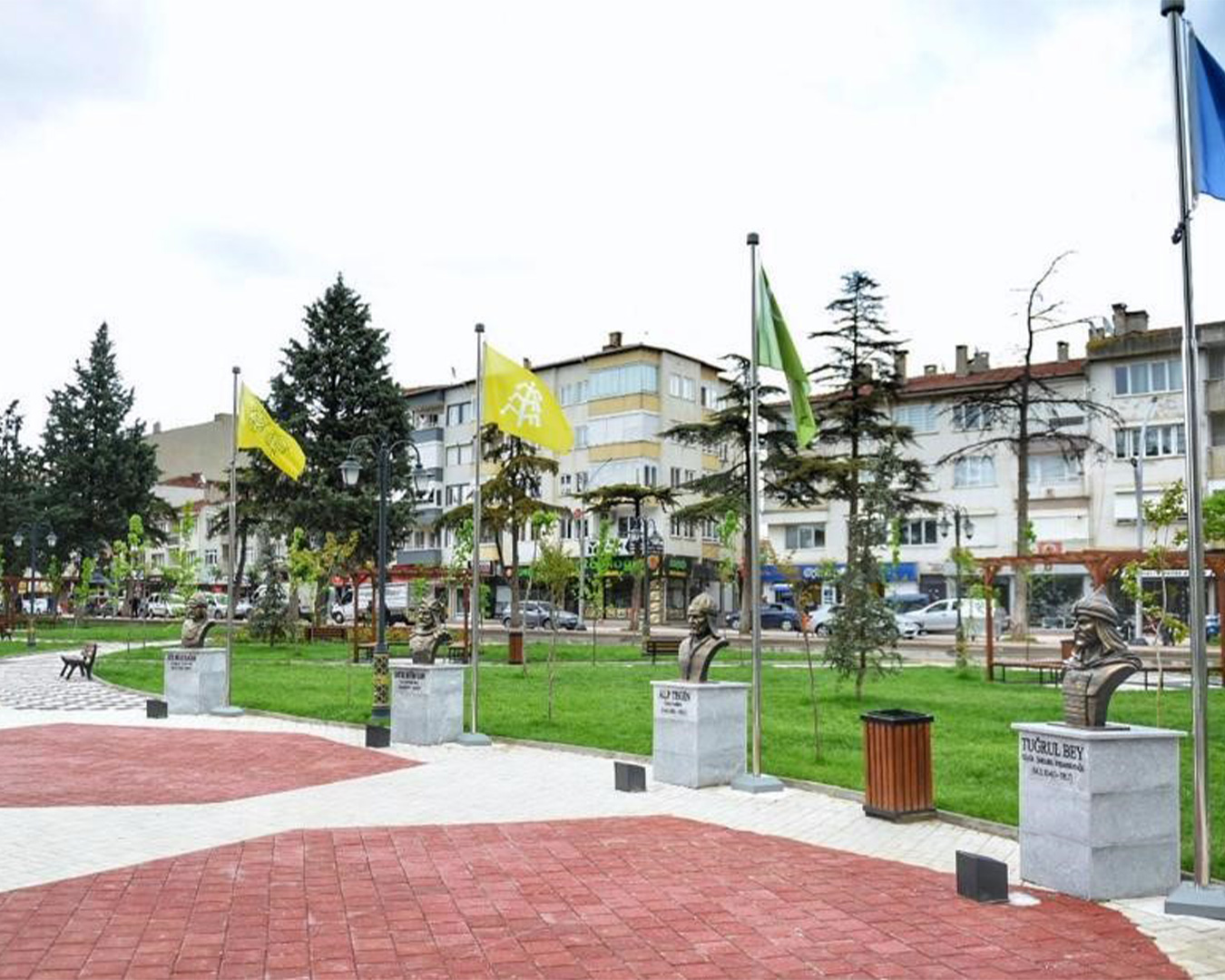 Türk Büyükleri Büstleri - Çorum Belediyesi