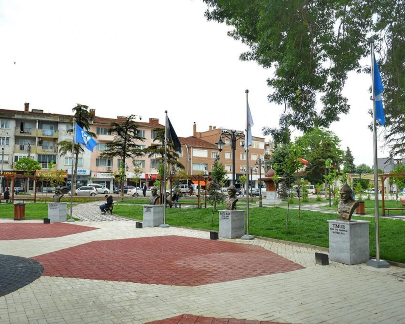 Türk Büyükleri Büstleri - Çorum Belediyesi