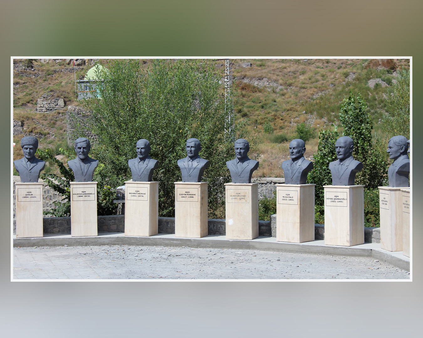 Halk Ozanları Büstleri - Kars Belediyesi