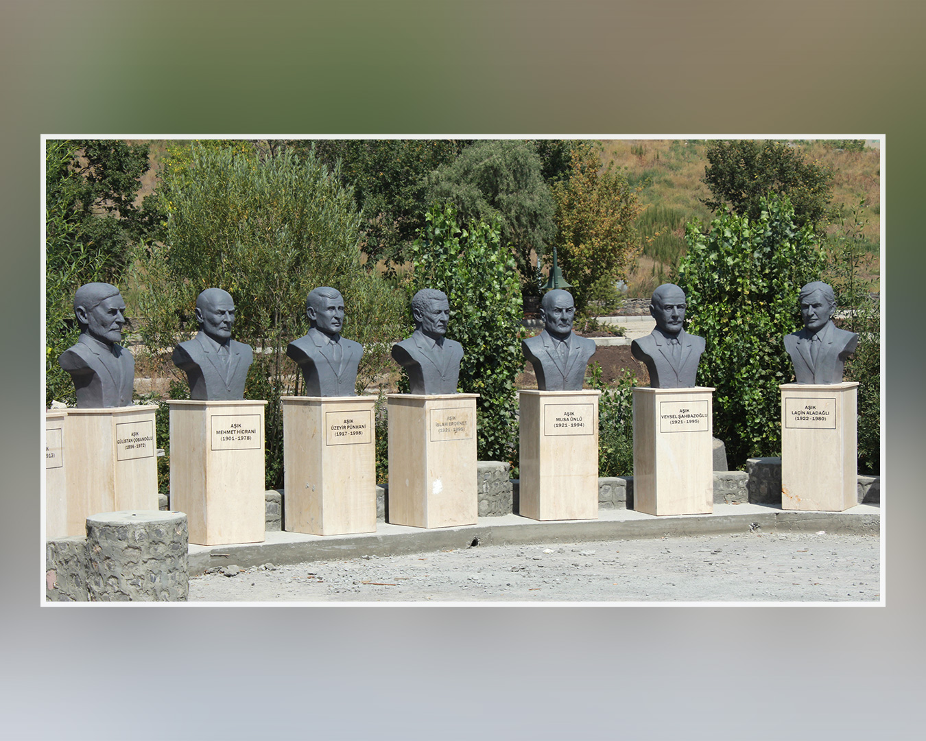 Halk Ozanları Büstleri - Kars Belediyesi