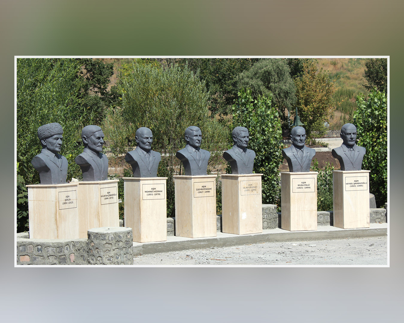 Halk Ozanları Büstleri - Kars Belediyesi