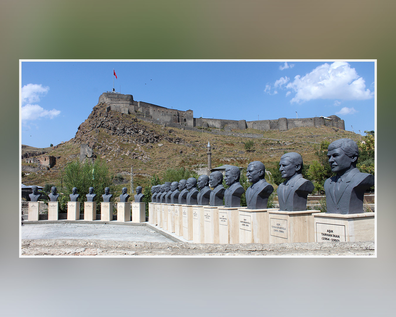 Halk Ozanları Büstleri - Kars Belediyesi