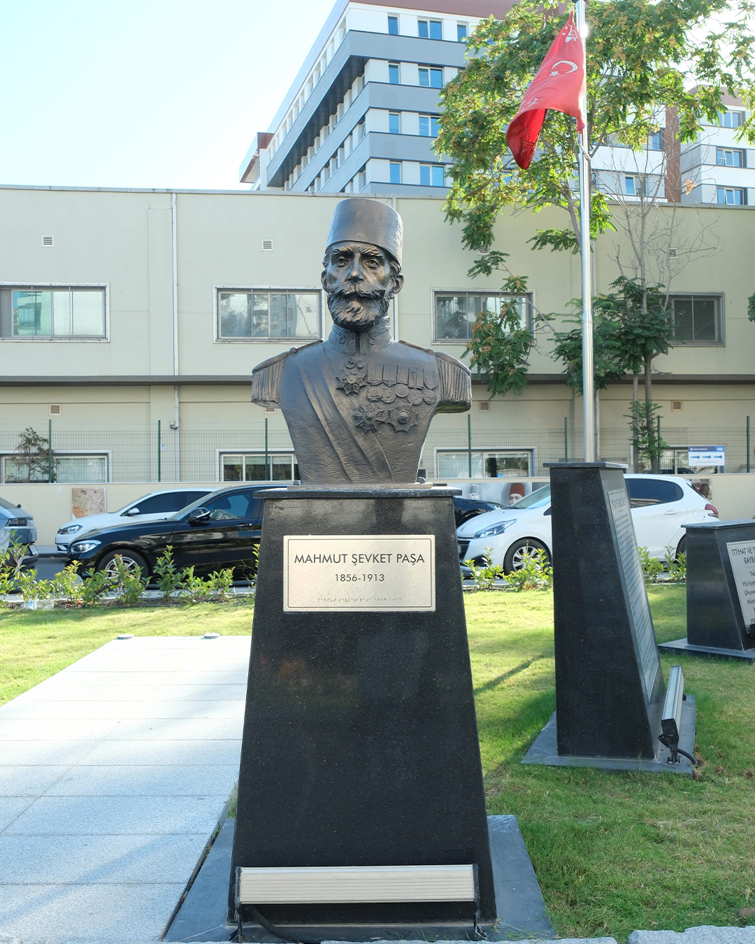 İttihat ve Terakki Dönemi Paşaların Büstleri