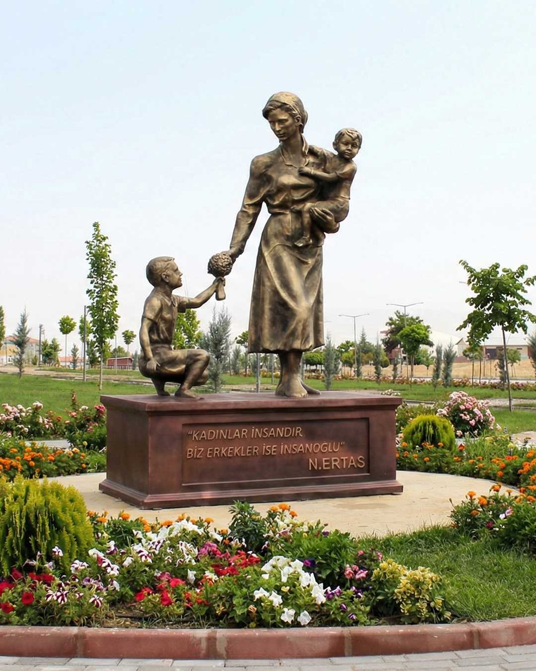Zahidem Anıtı
