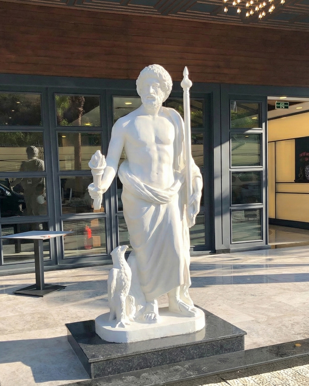 Mitolojik Gök Tanrısı Zeus Heykeli